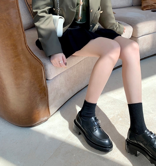 凱莉釦 牛皮綁帶休閒鞋(35-40)