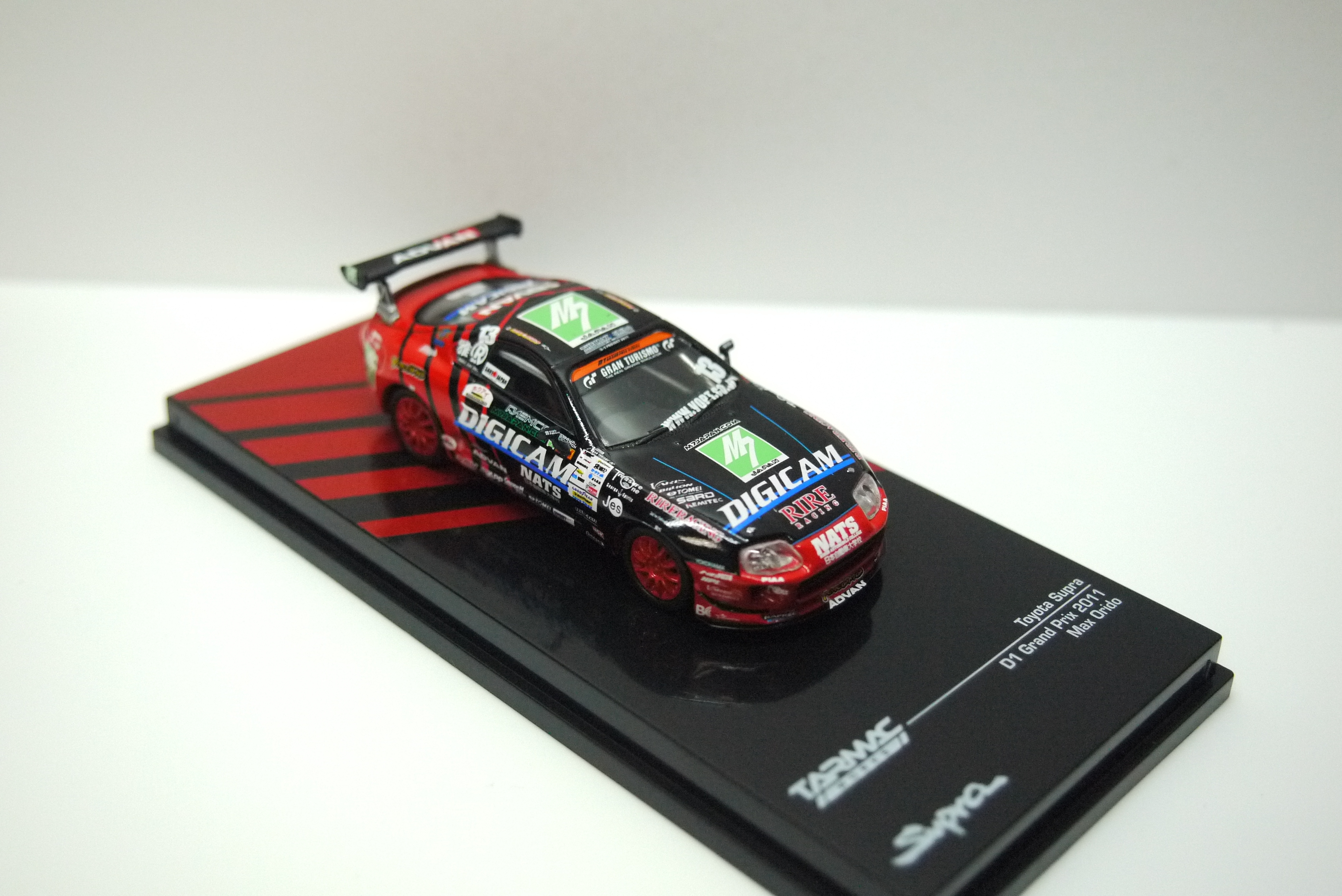 Tarmac 1:64 Toyota Supra D1 Grand Prix 2011 Advan