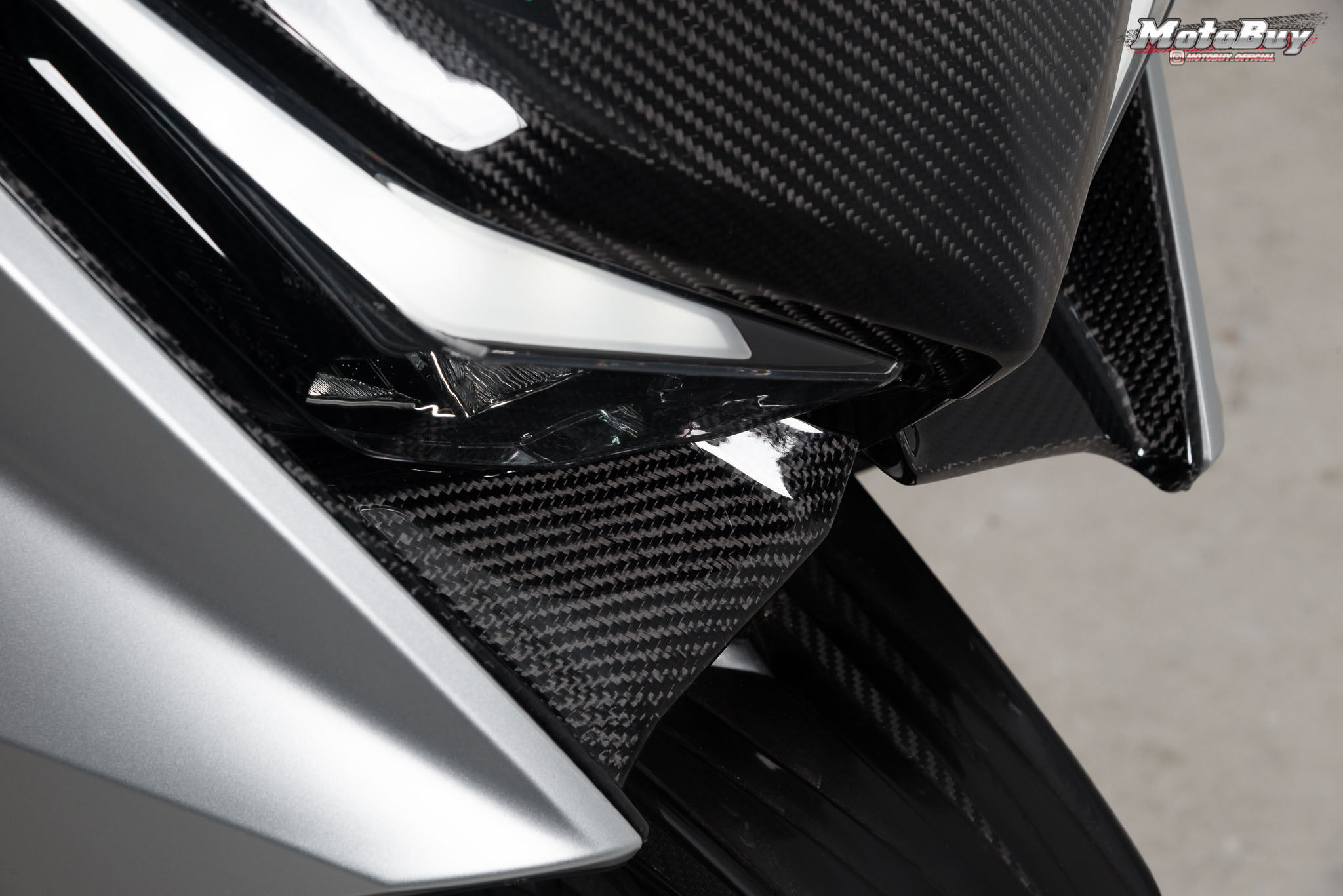 MOS KRV/ROMAGT 卡夢部品