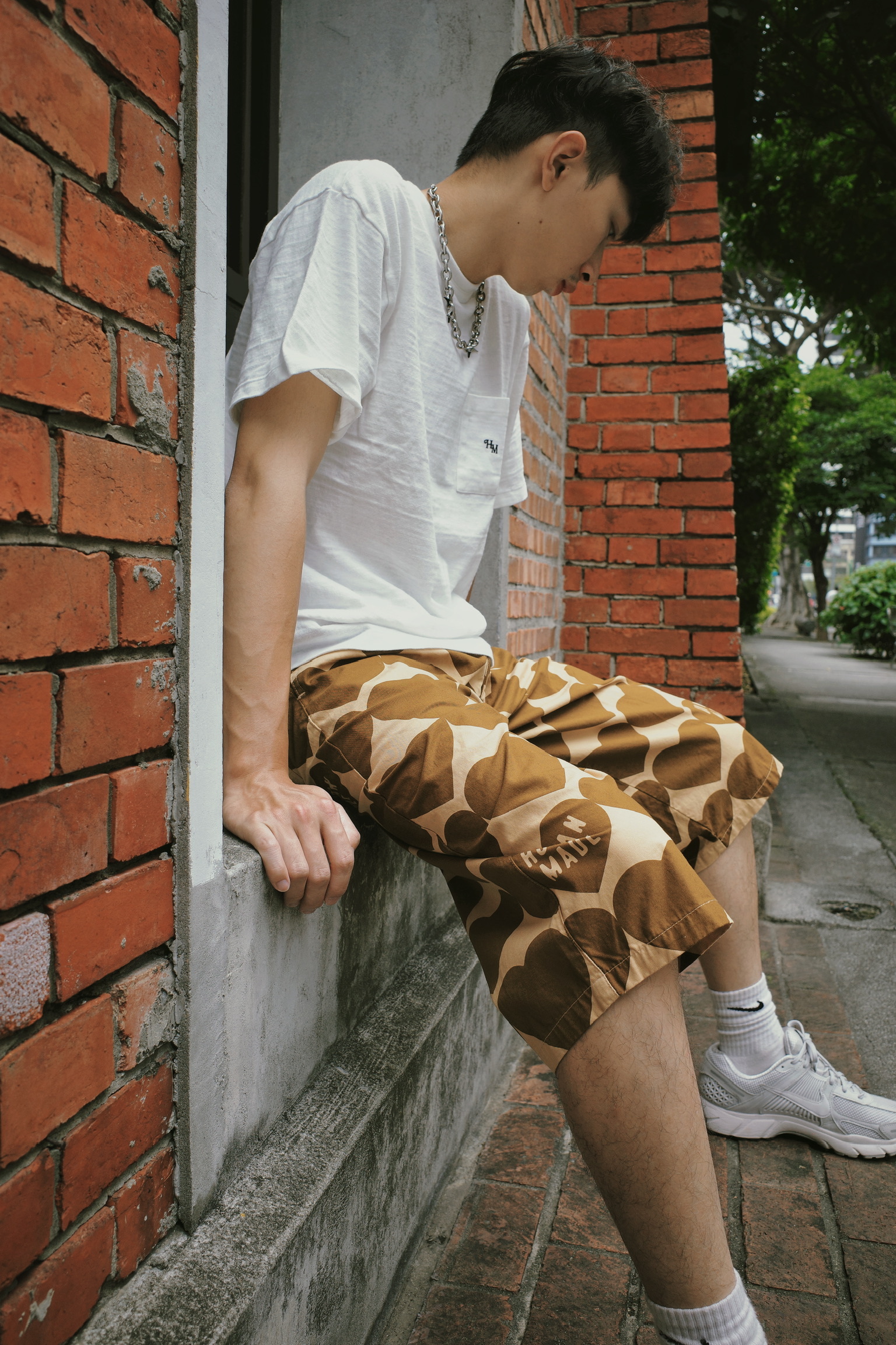 Human made 滿版愛心七分褲 卡其