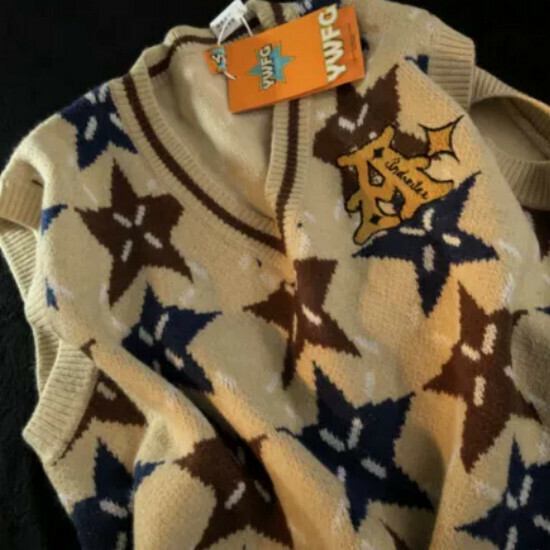 Hot selling V-neck knitted vest sweater [khaki] [S-XL size] (please contact customer service to confirm the delivery size after placing the order)