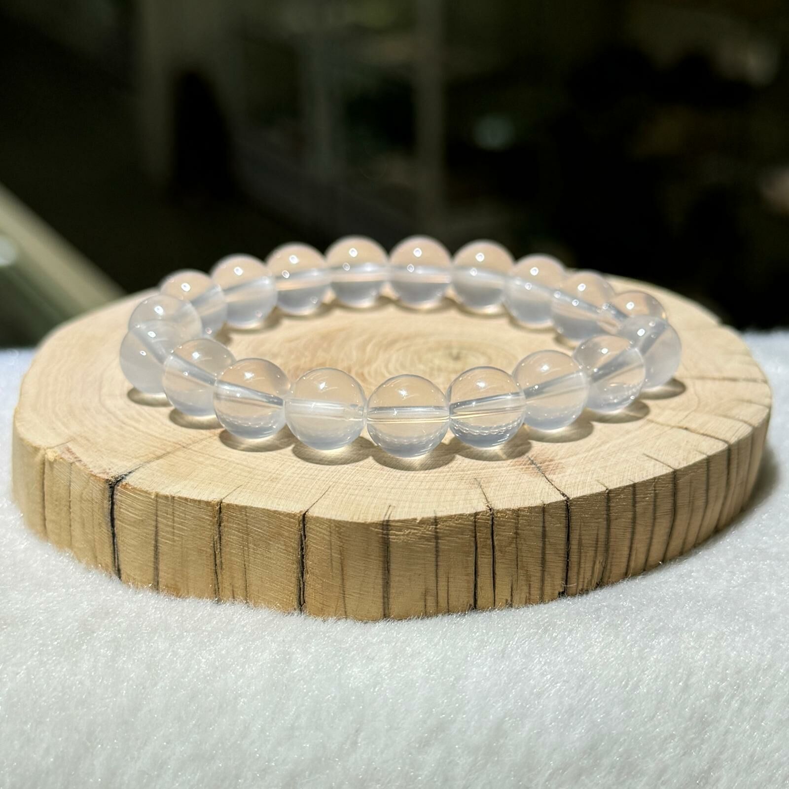 奶油體白水晶手串 10 mm +/-