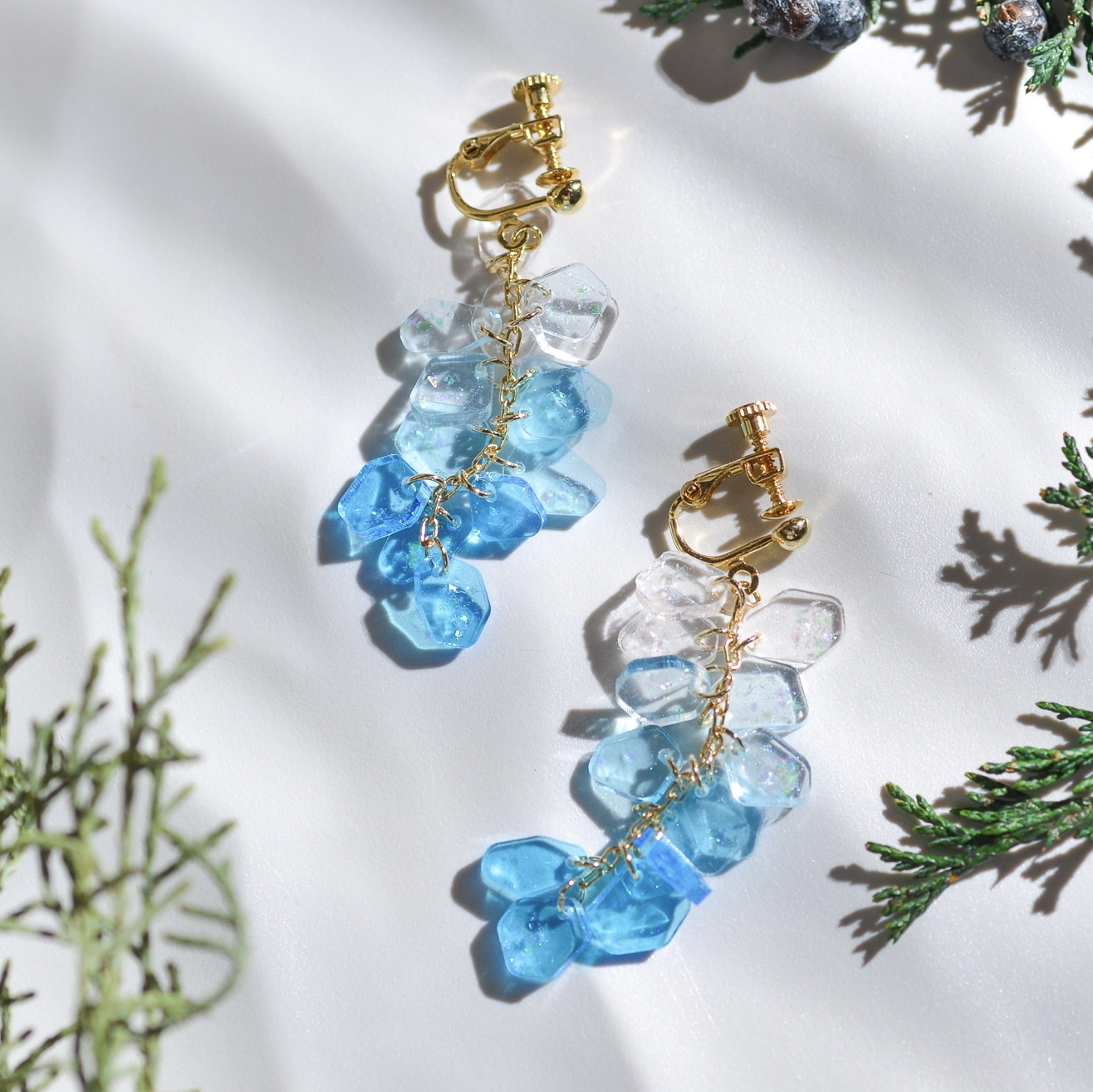 【saeringo】Polygonal gradation light blue