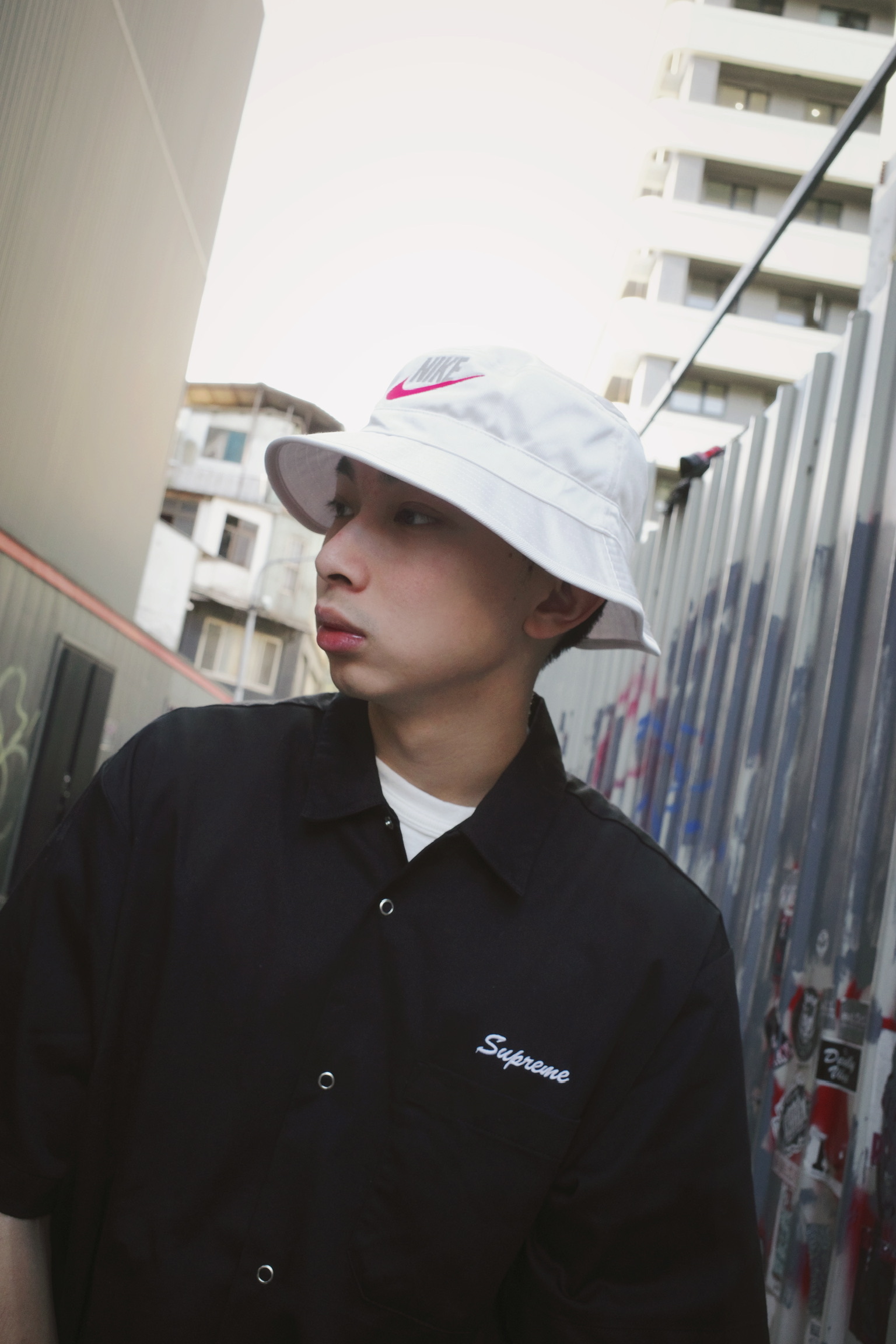 <快速出貨>Supreme X NIKE 亮面刺繡字母漁夫帽 三色