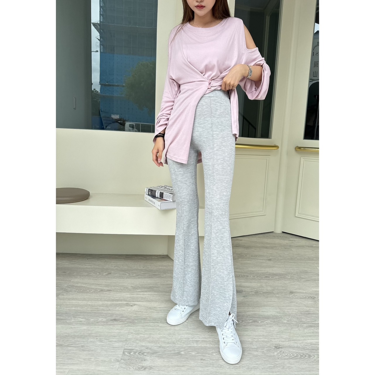 ［預購］🔥05.29春夏新品］💥敲彈瘦瘦褲］🇰🇷正韓高腰包小腹後鬆緊腰超彈薄棉側拉鍊開叉微喇叭褲（Free，灰色/兩色）