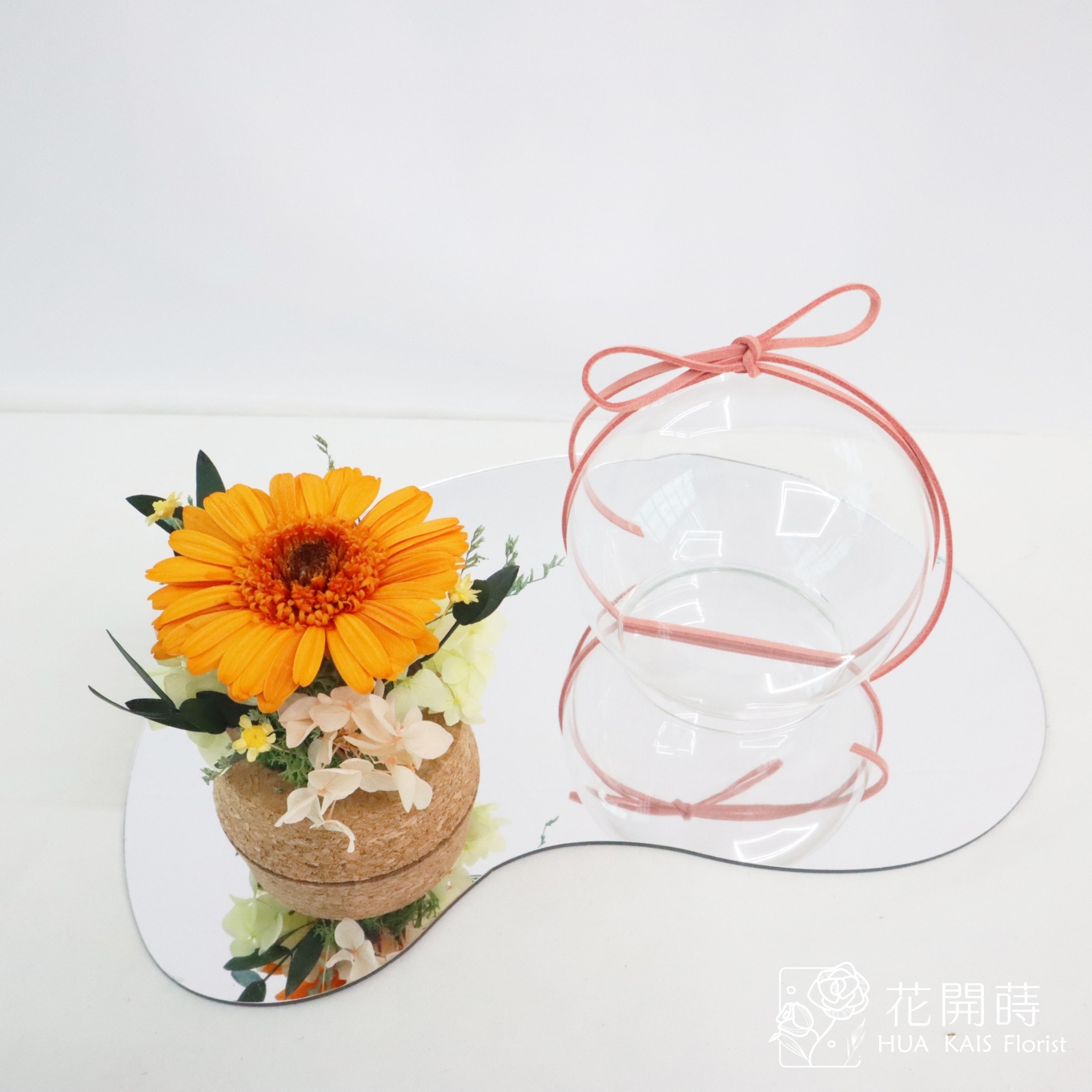 永生花玻璃罩|經典橙非洲菊永生花鐘|畢業禮物|經典橙色|情人節禮物|生日禮物|謝師禮物