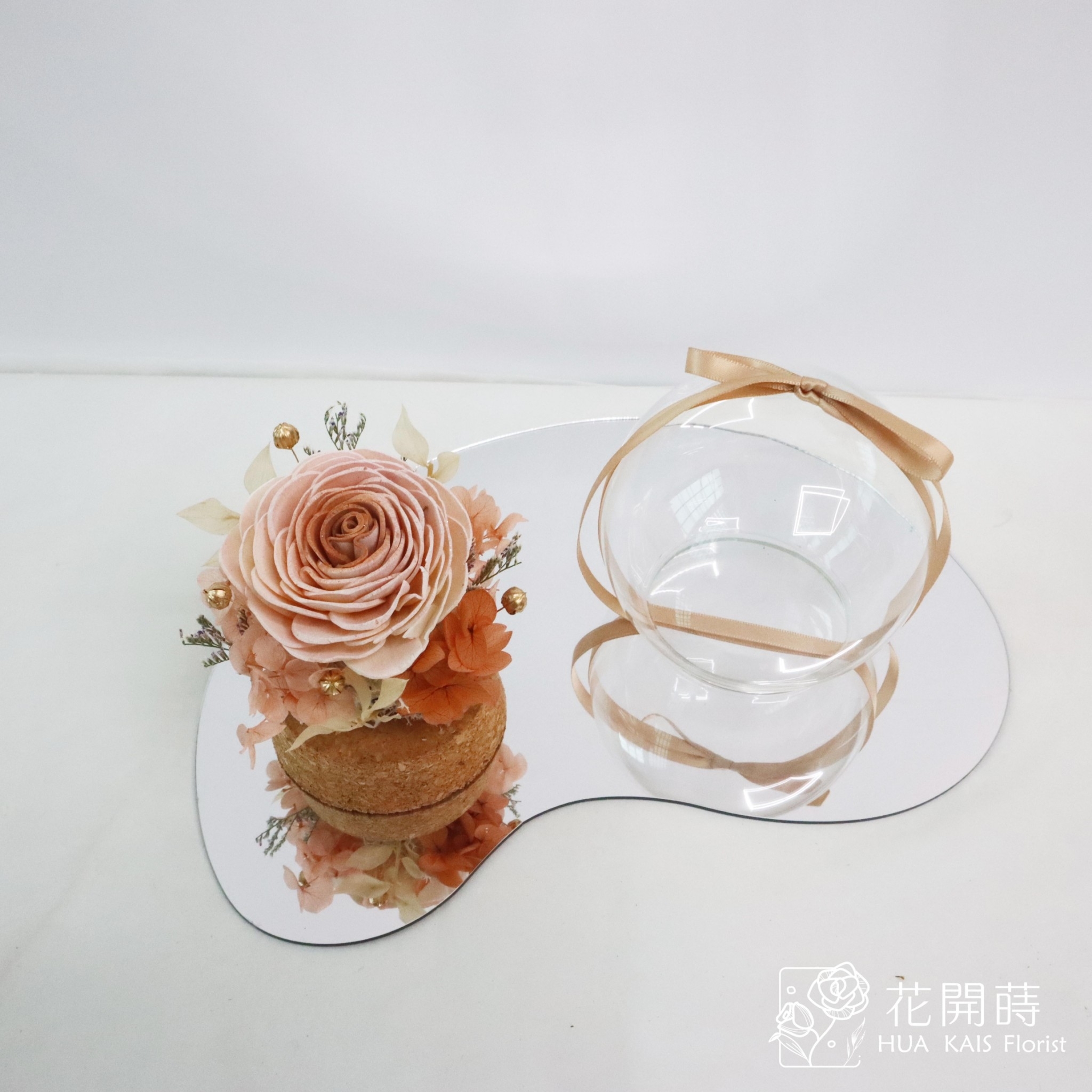 永生花玻璃罩|甜甜奶茶色玫瑰索拉花玻璃罩|畢業禮物|甜甜奶茶色|情人節禮物|生日禮物|謝師禮物
