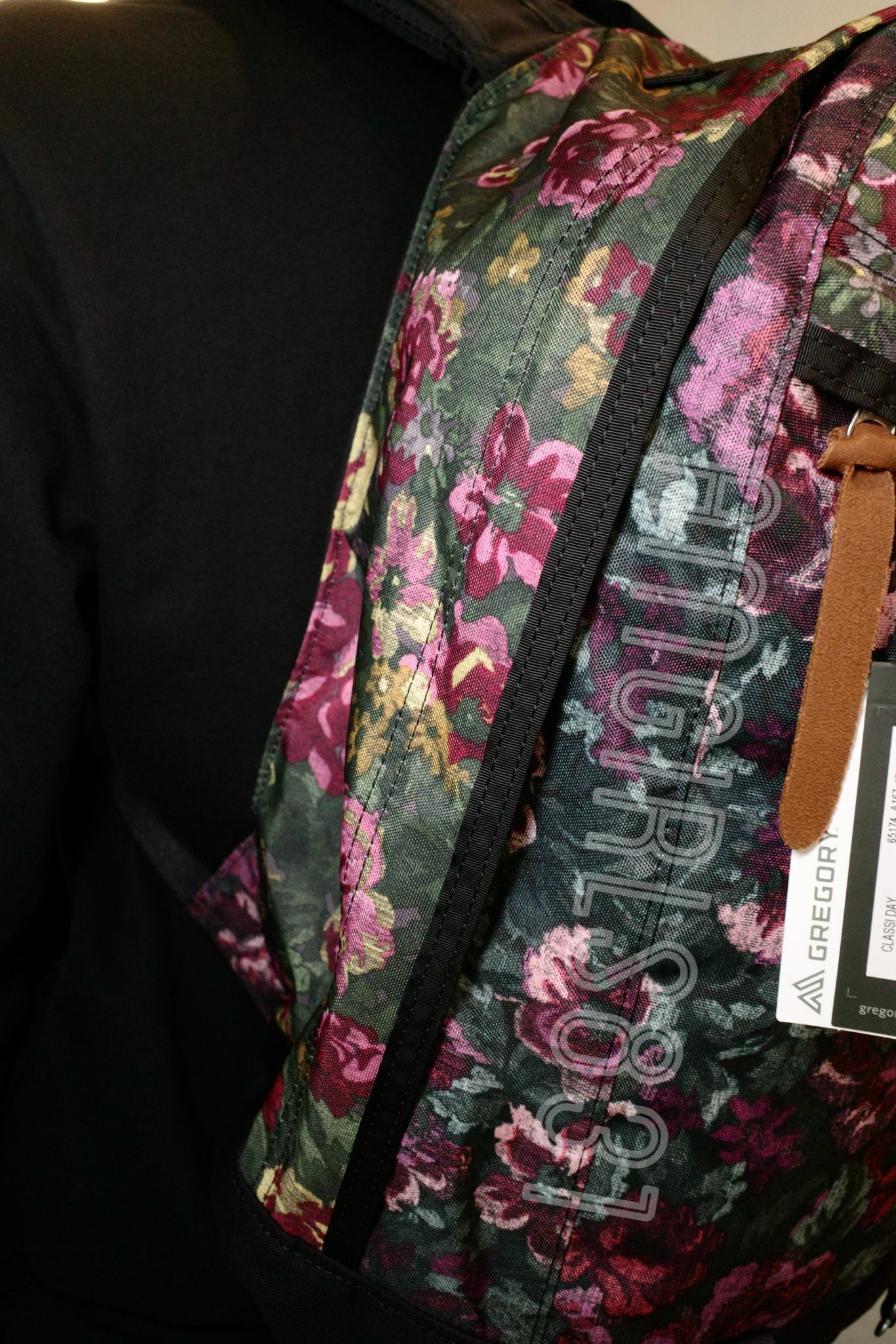 Gregory day pack Rusty Tapestry x Garden Tapestry 紫花併綠花