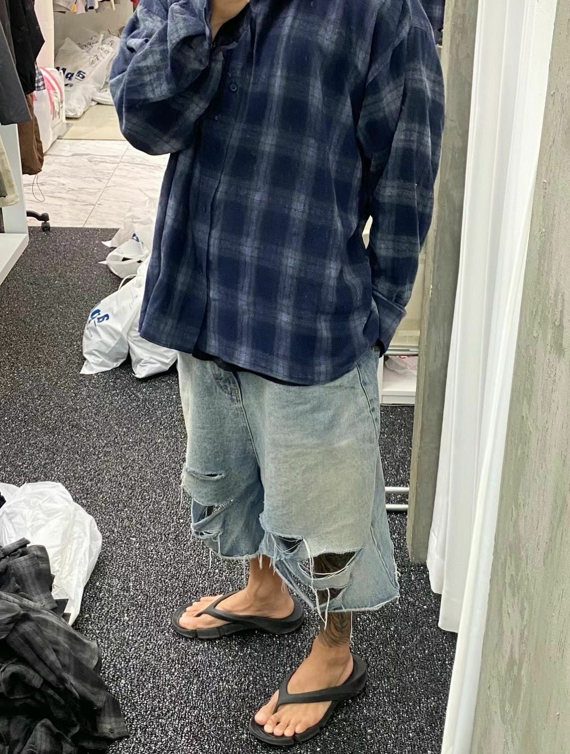 洗水破洞牛仔短褲 J730