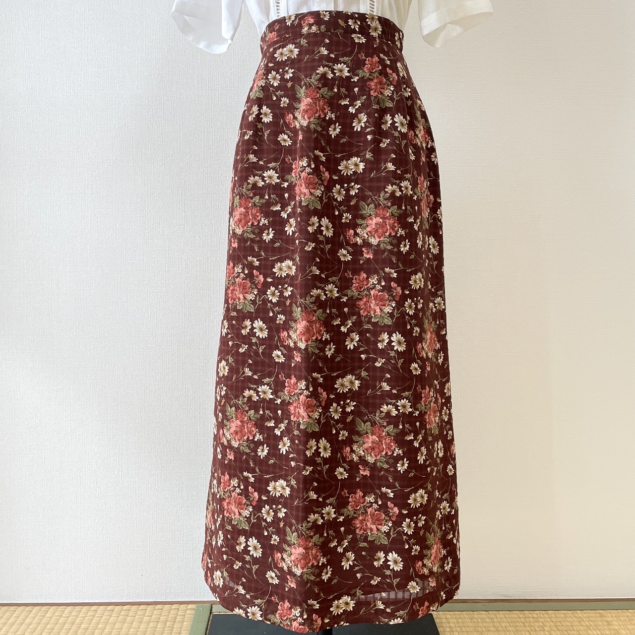 日本製啡色清雅碎花直身半裙