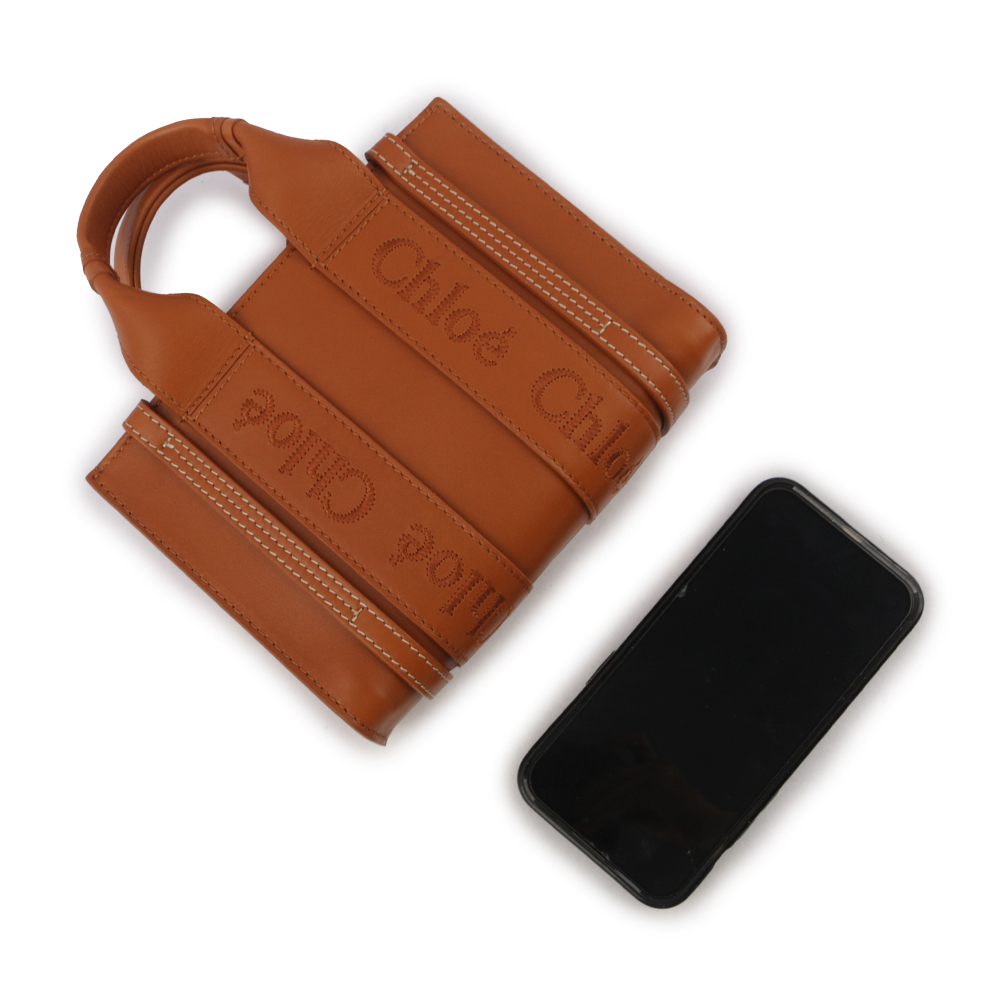 【CHLOE'】Woody 小牛皮手提/斜背二用托特包(迷你)(焦糖色) CHC23SP237I60 247