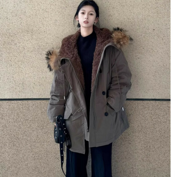 Hot selling down jacket [grey bean green] size [S size - XL size] [please contact customer service after placing the order to confirm the delivery size]