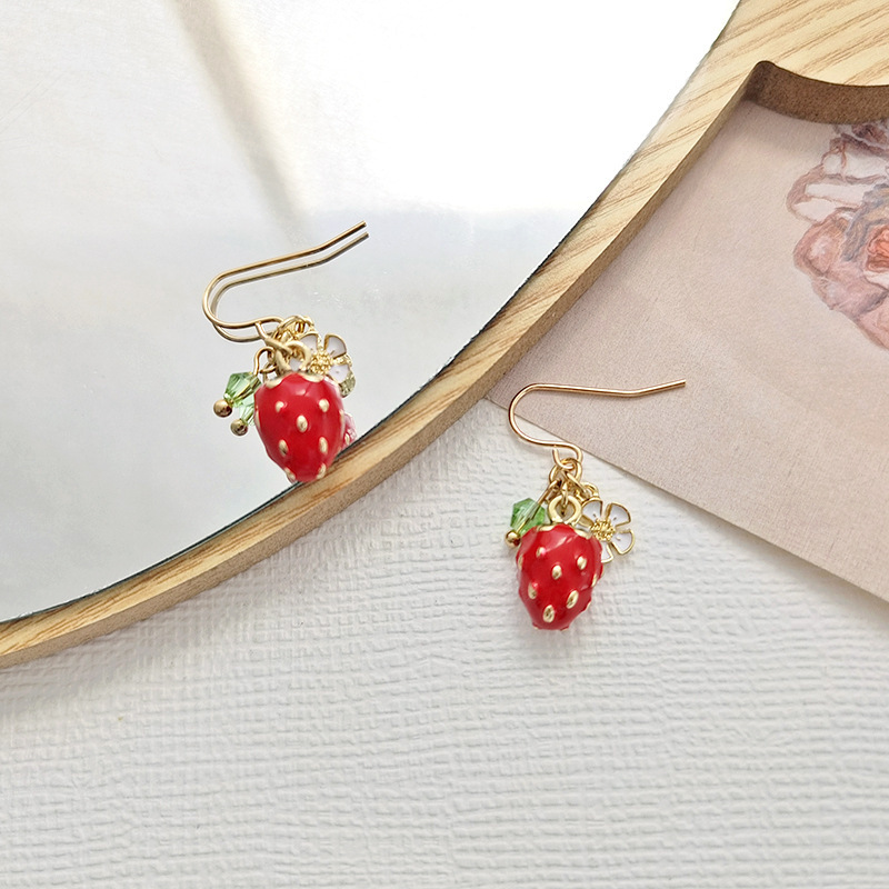 草莓花鈎式耳環