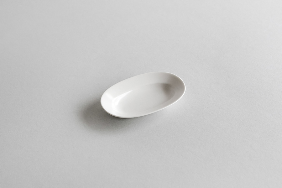 yumiko iihoshi porcelain - Oval plate橢圓盤/ SS / 百合白(霧面)