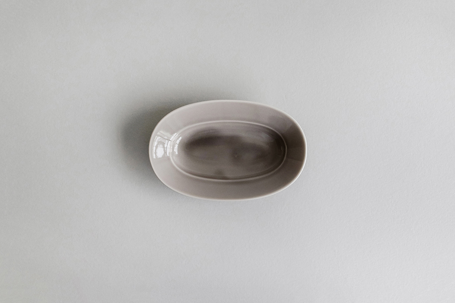 yumiko iihoshi porcelain - Oval plate橢圓盤/ SS / 薄霧米