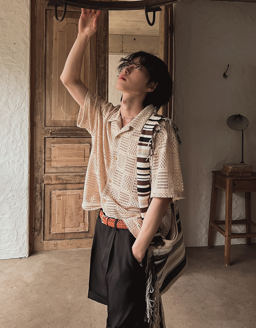 老款蕾絲短袖襯衫