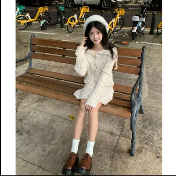 Hot selling sweater and skirt two-piece set [milk white suit] sizes [S-XL] [please contact customer service to confirm the delivery size after placing the order]