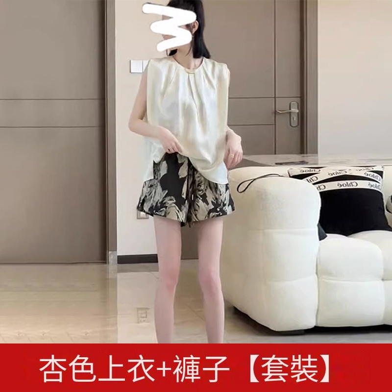 熱賣杏色上衣+褲子【套裝】（S碼-XL碼）（下單後請聯絡客服確認發貨尺碼）