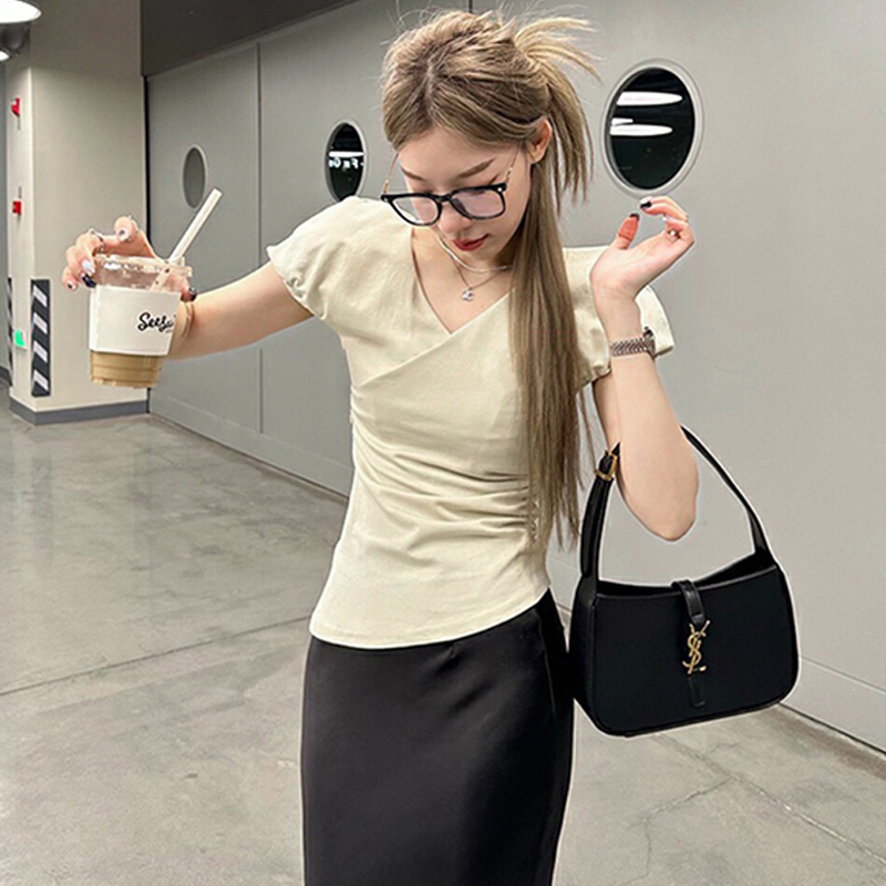 Hot selling slim-fitting short-sleeved T-shirt (Apricot size S-XL) (please contact customer service to confirm the delivery size after placing the order)