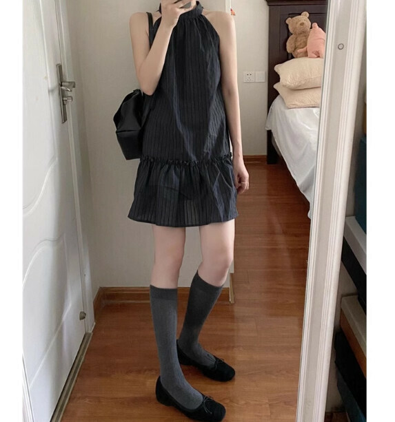 熱賣掛脖連衣裙【暗黑條紋】尺碼【S碼—XL碼】【下單後請聯絡客服確認發貨尺碼】