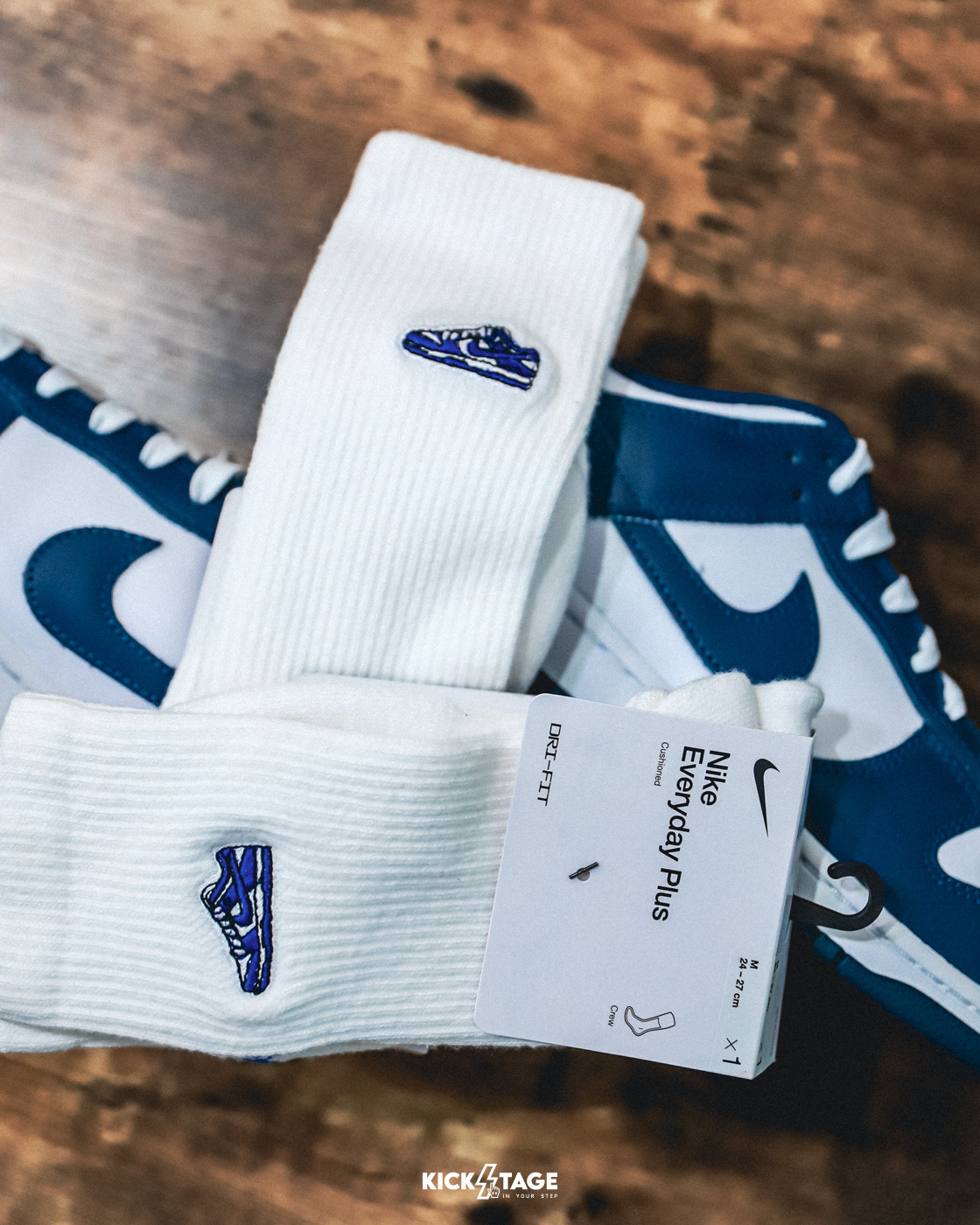 NIKE EVERYDAY PLUS CUSH CREW SOCKS 白色 DUNK 刺繡 長襪 中筒襪【FQ0326-100】