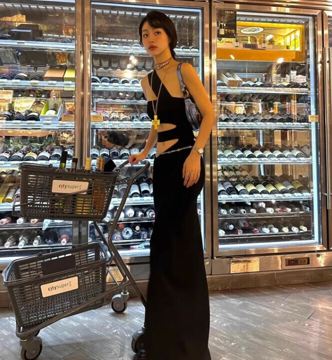 Hot selling slit black long skirt [textured black] sizes [S to XL] [please contact customer service to confirm the delivery size after placing the order]