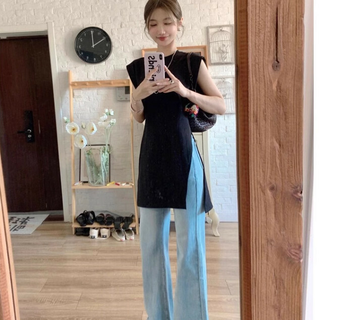 Hot Selling Slit Round Neck Sleeveless Straight T-shirt [Black] Sizes [S-XL] [Please contact customer service to confirm the delivery size after placing the order]