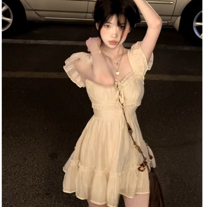 熱賣法式連衣裙【飛袖杏色短款】尺碼【S碼—XL碼】【下單後請聯絡客服確認發貨尺碼】