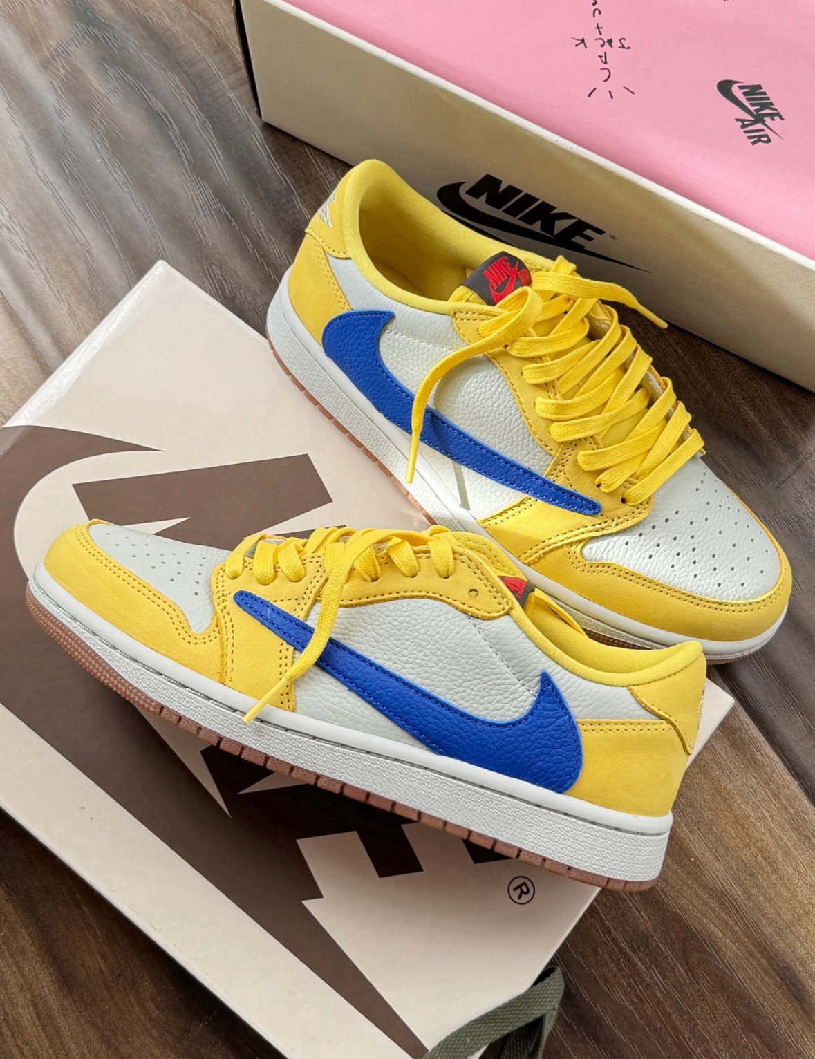 Travis Scott x Air Jordan 1 Low OG '' Canary Yellow'' 檸檬黃 藍勾 金絲雀藍 倒鉤 DZ4137-700/預購