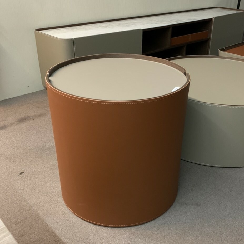 比莉 | 馬鞍皮 | 小圓几