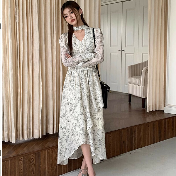 Hot selling V-neck floral long dress (floral long) (S-L size) (contact customer service after placing the order to confirm the delivery size)