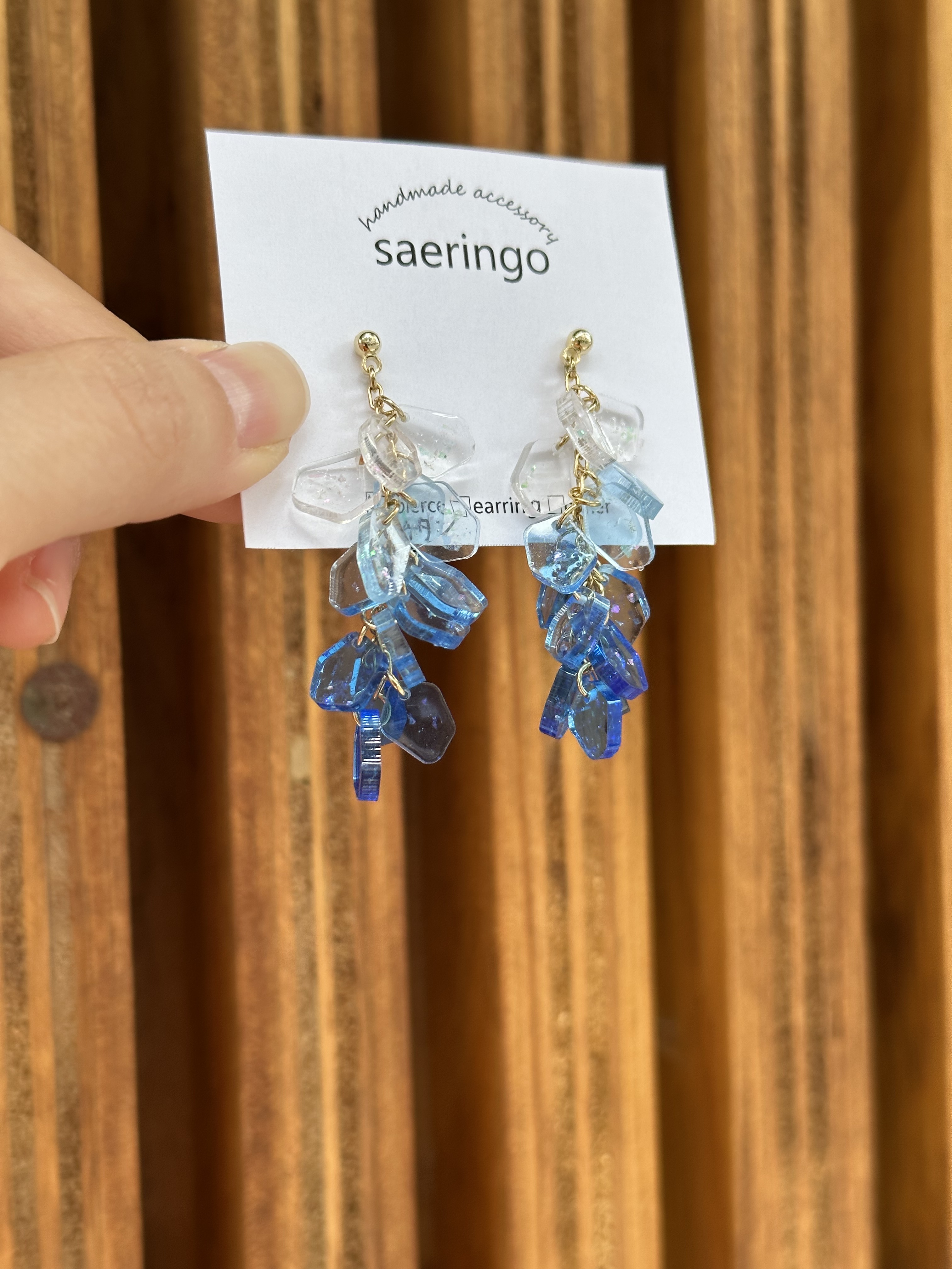 【saeringo】Polygonal gradation blue