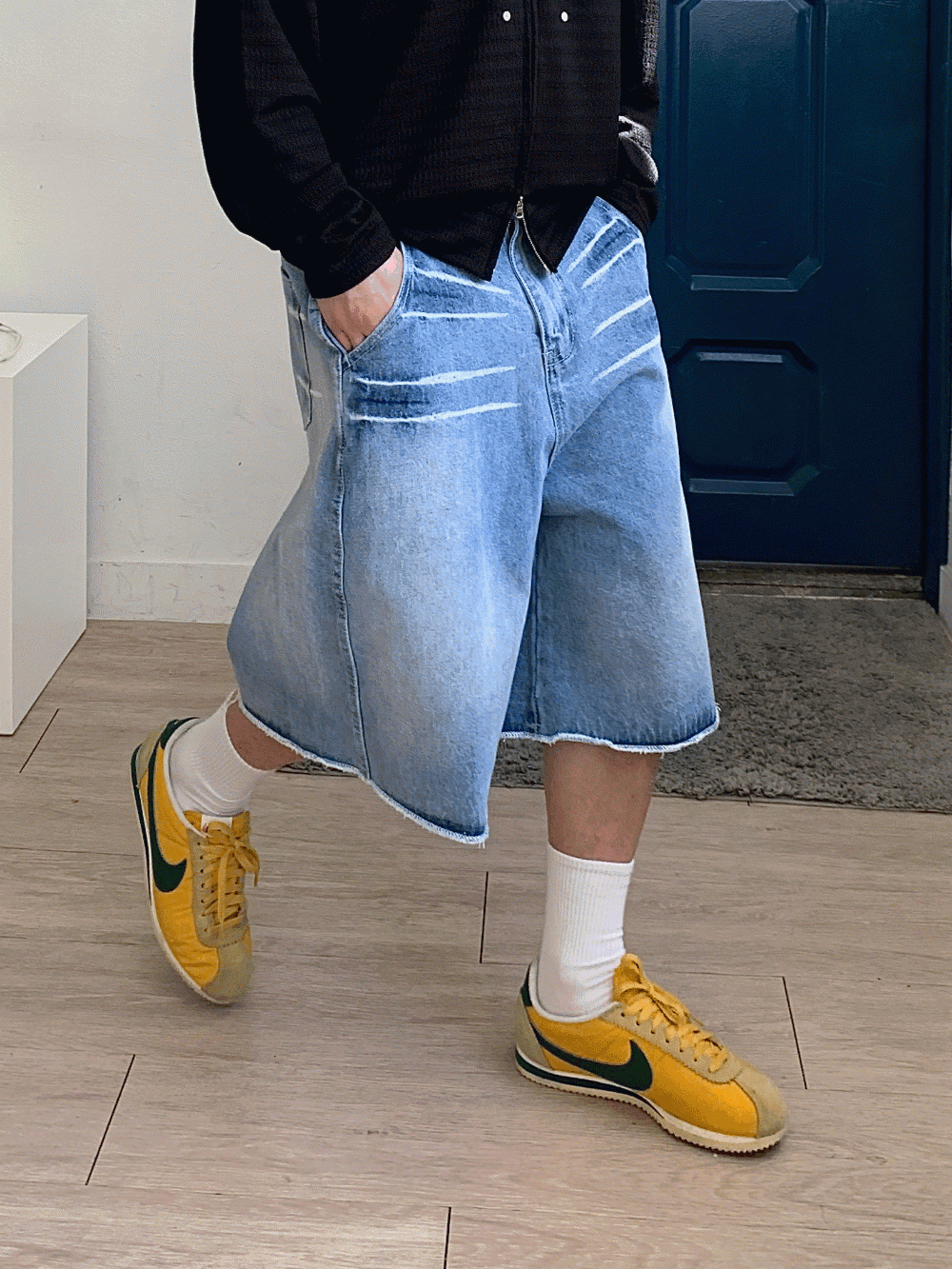 貓水洗亮點牛仔短褲