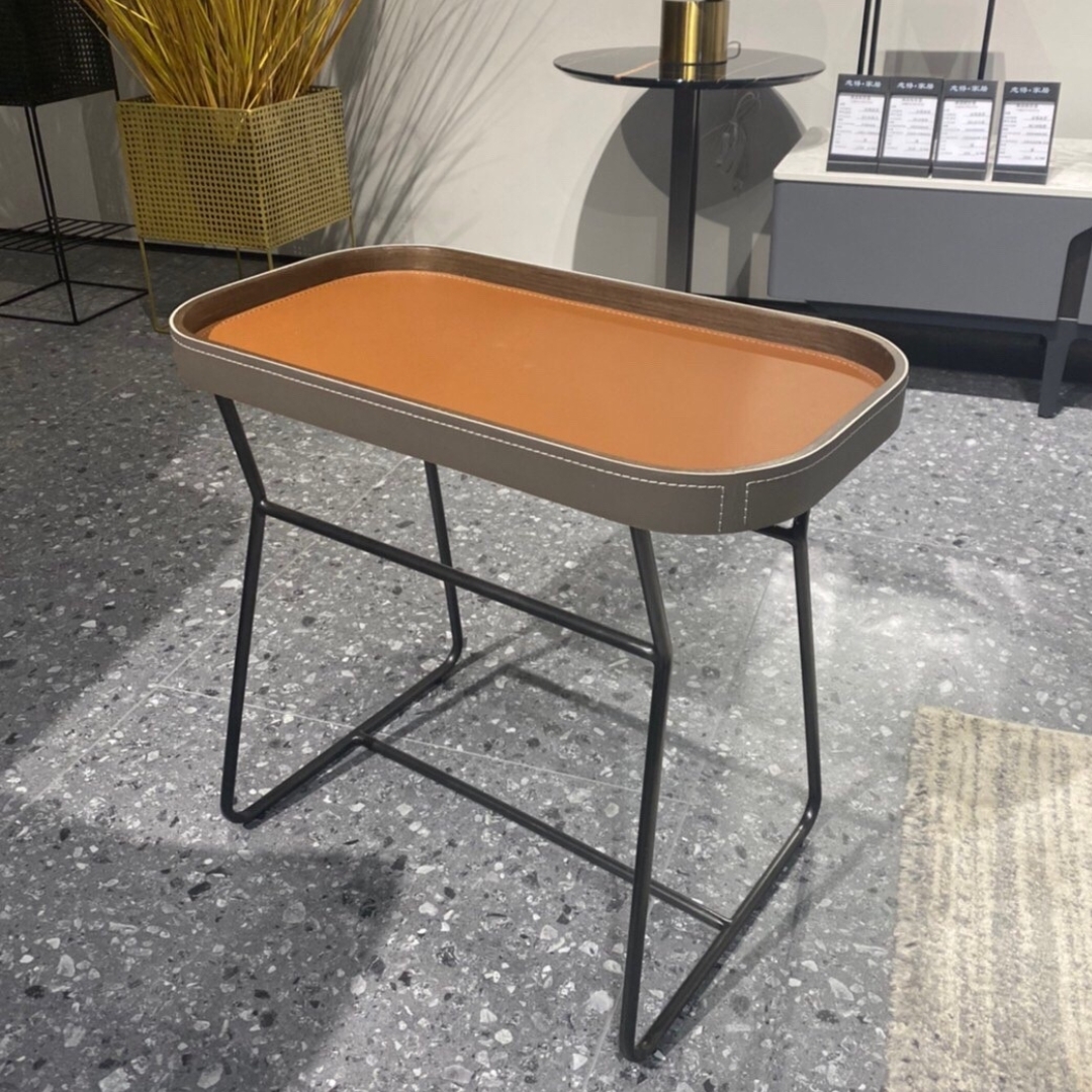 伊萊吉 | 馬鞍皮 | 書報架