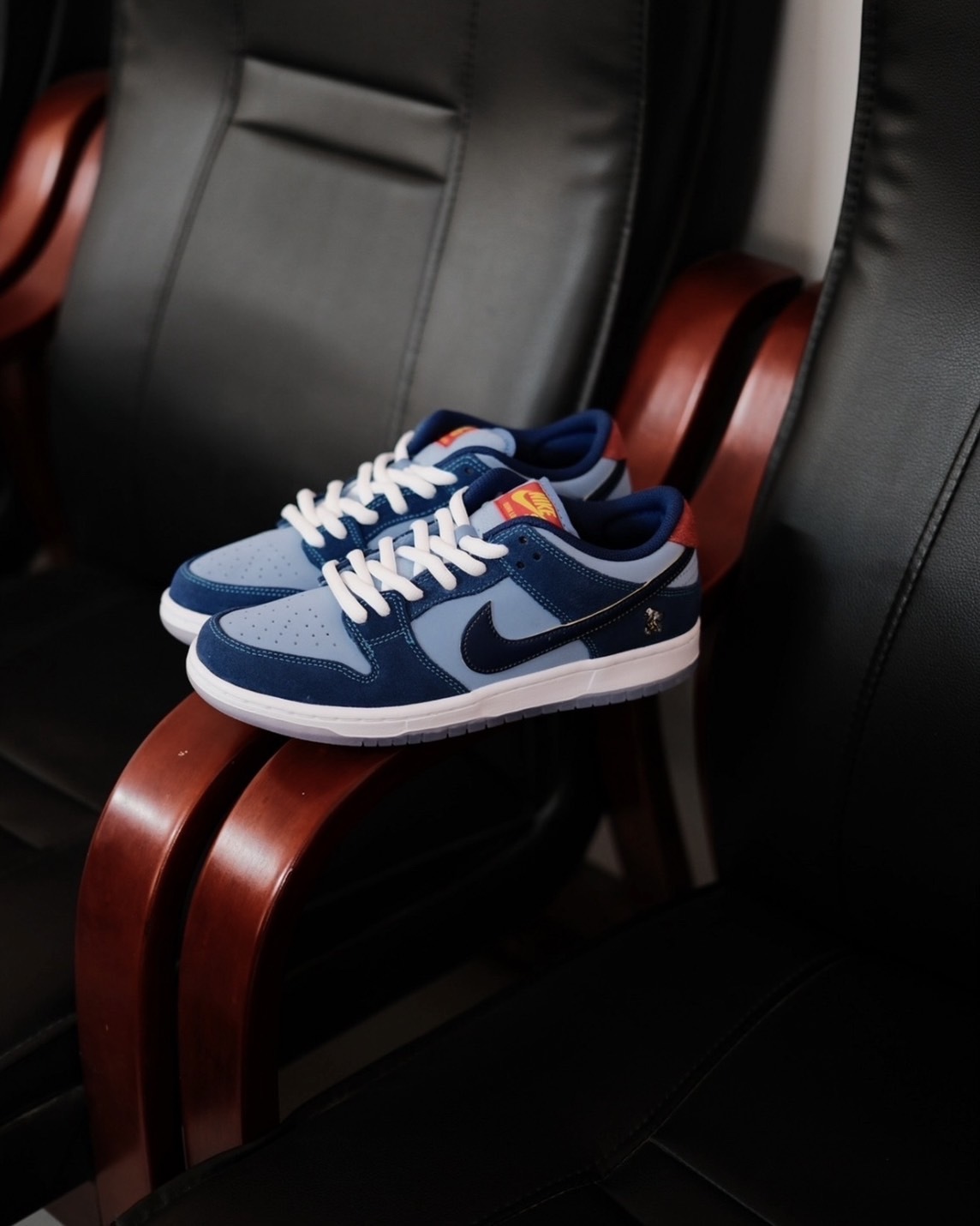 (現貨秒發)Why So Sad x Nike SB Dunk Low Pro 藍 刺繡 鴿子 刮刮樂 男鞋 DX5549-400