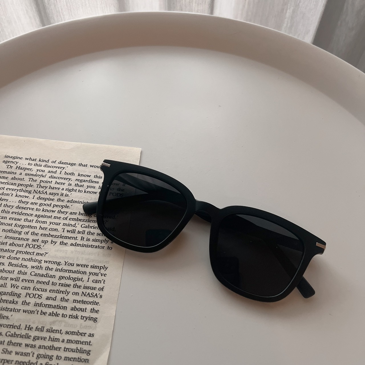 S01671131 經典款方型墨鏡/四色