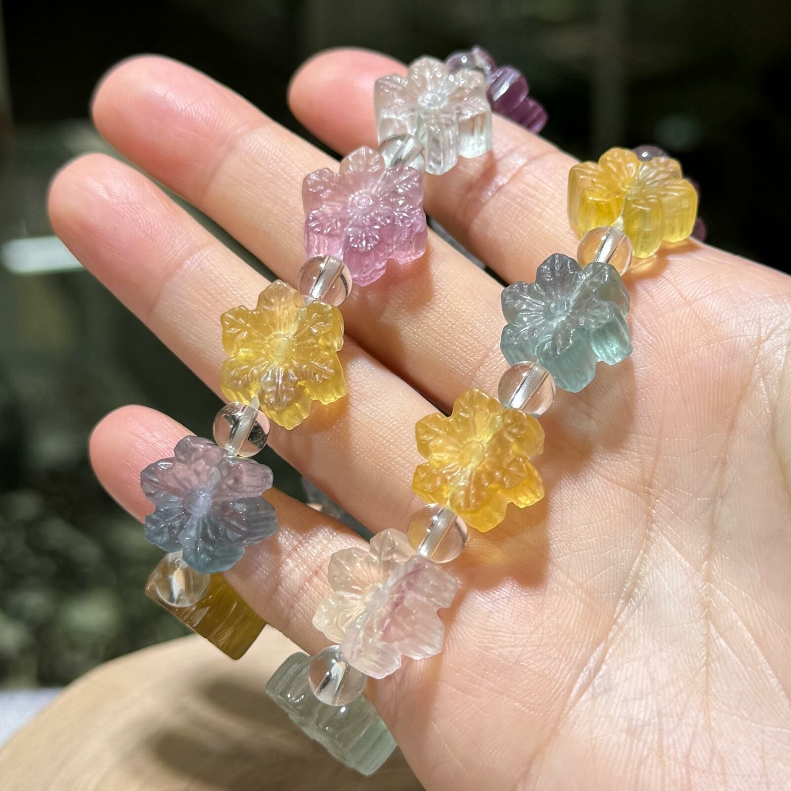彩螢石花形手串 15.5 mm +/-