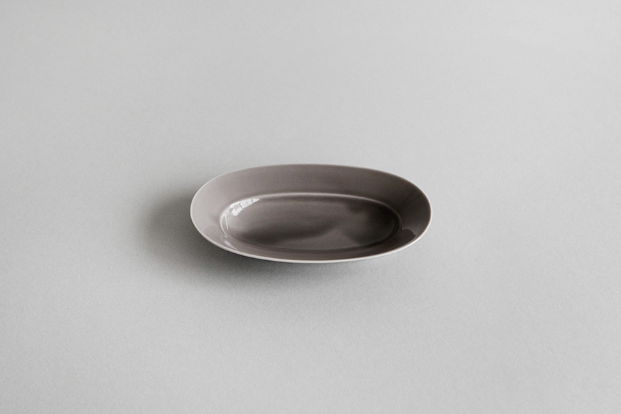 yumiko iihoshi porcelain - Oval plate橢圓盤/ S / 薄霧米