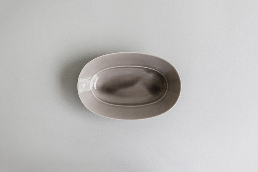 yumiko iihoshi porcelain - Oval plate橢圓盤/ S / 薄霧米