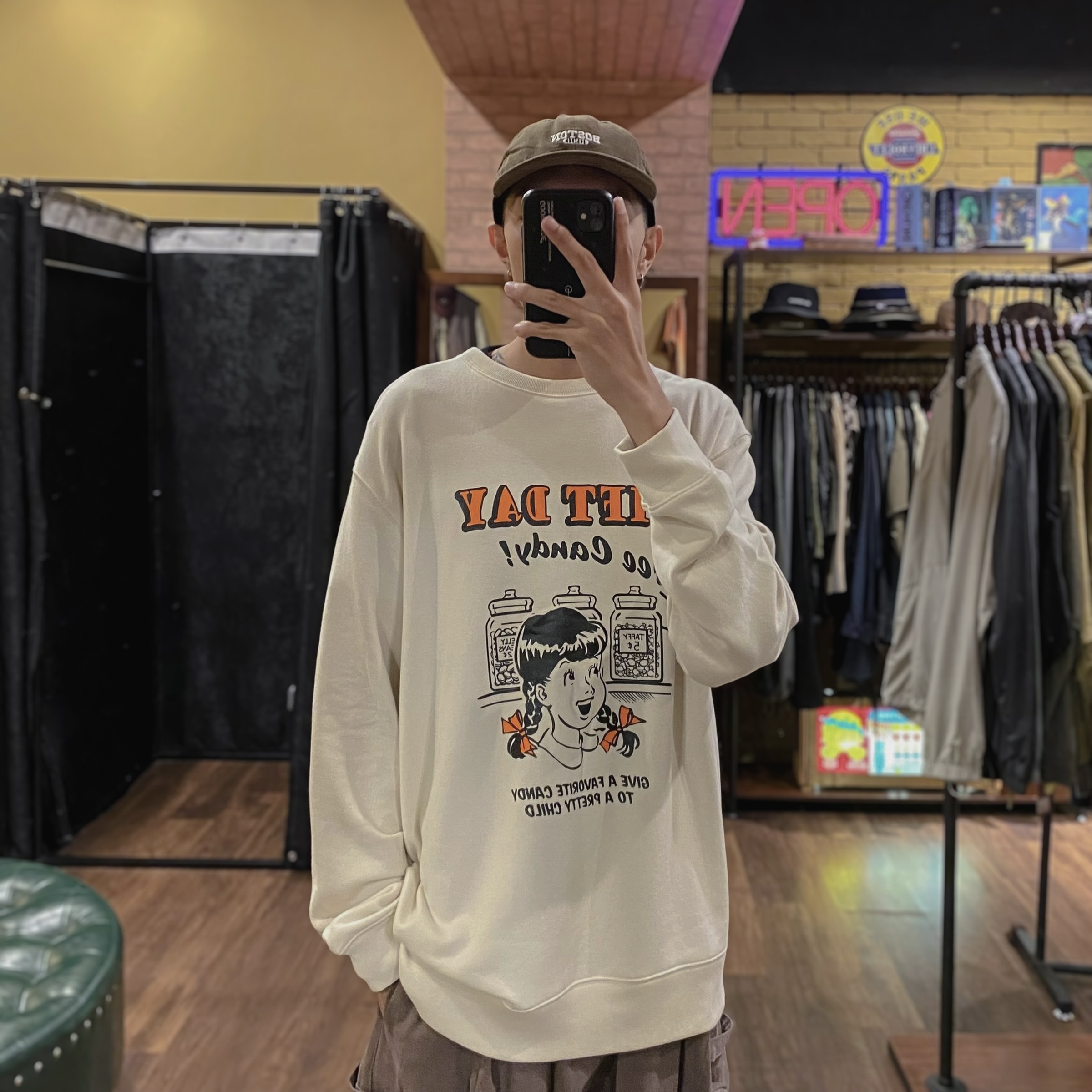 【日貨】GIFT DAY女孩大學TEE