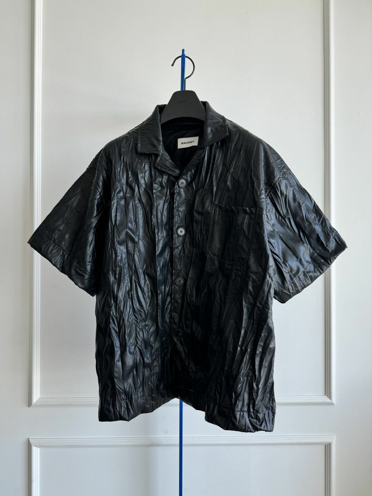 淨色合成皮短袖恤衫 MALENKII-079S