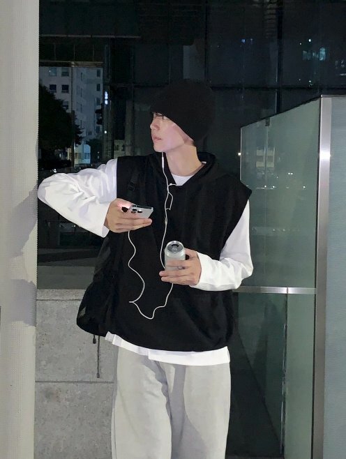 連帽削肩口袋背心