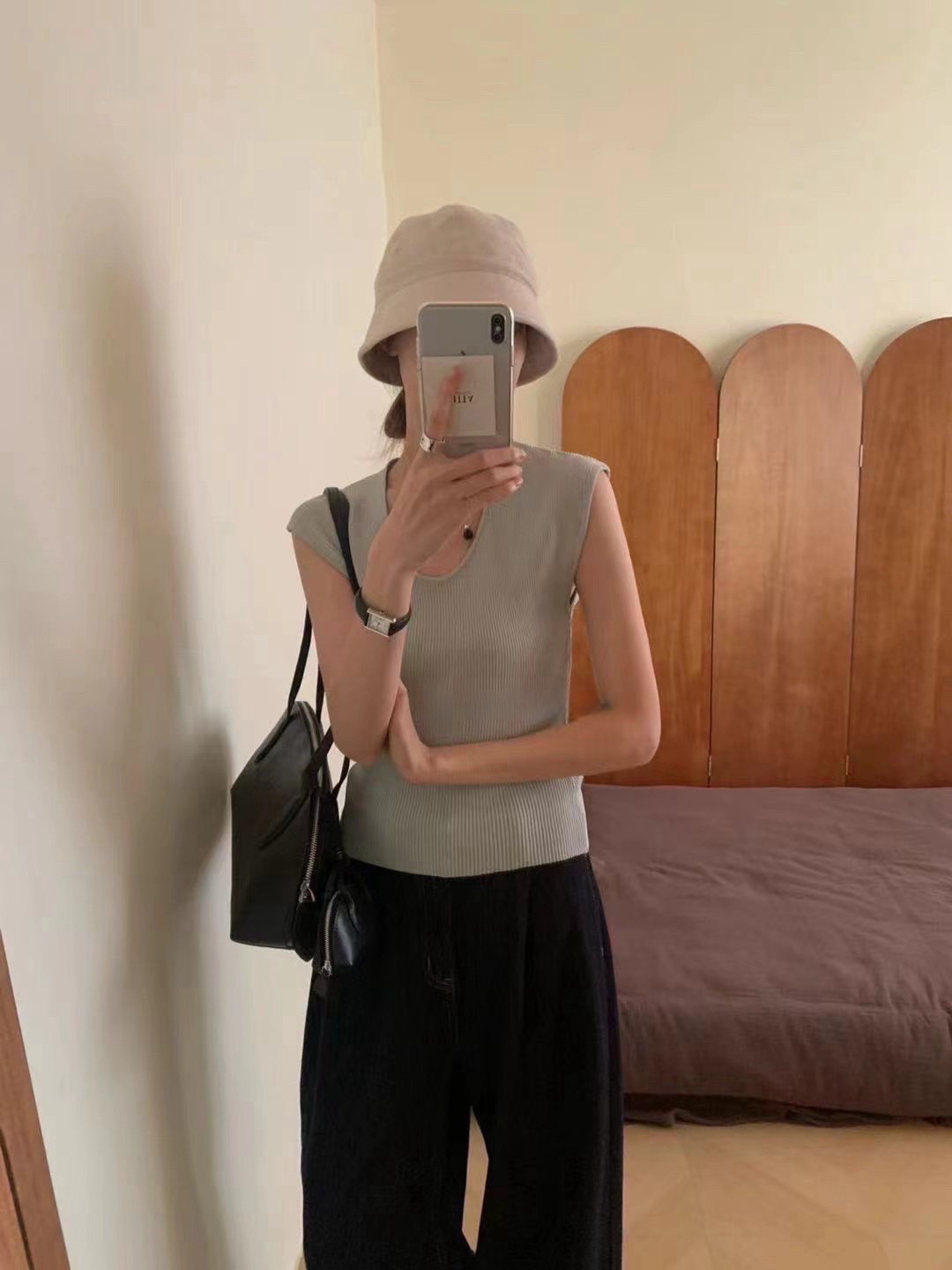 涼感針織大U領背心