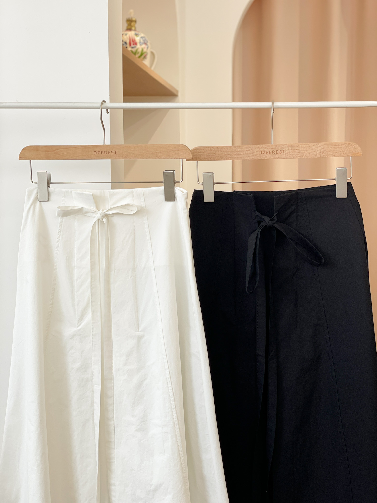 SK460 Clean Strap Long Skirt