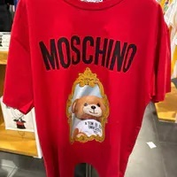 [S] MOSCHINO BIG TEDDY BEAR IN THE MIRROR PRINT T-SHIRT,RED, 222ZSV078772417115 (SM795)