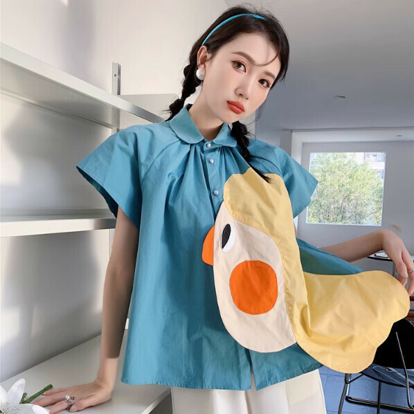 Hot selling cartoon applique doll collar shirt (sky blue) (S-L size) (contact customer service after placing the order to confirm the delivery size)