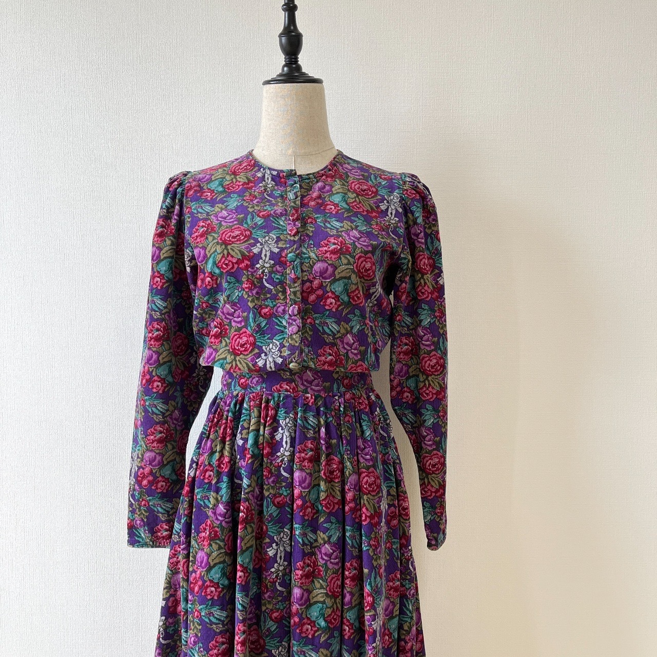 Eileen West 80s紫色燈芯絨大花連身裙