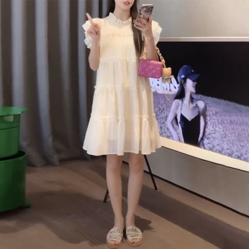 熱賣短款小飛袖連衣裙（白色 S碼-XL碼）（下單後請聯絡客服確認發貨尺碼）