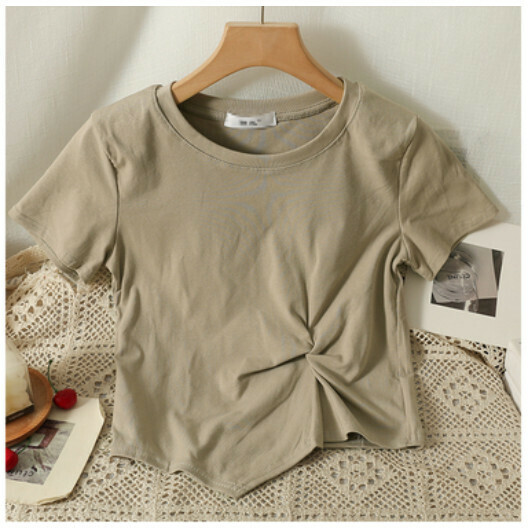Short-sleeved T-shirt (apricot khaki) (one-size-fits-all)