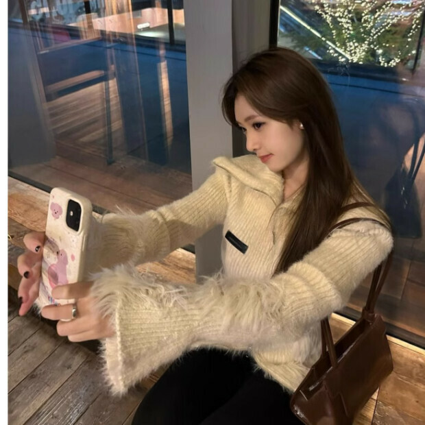 Hot-selling girl's knitted top [apricot color] size [S size - XL size] [please contact customer service to confirm the delivery size after placing the order]